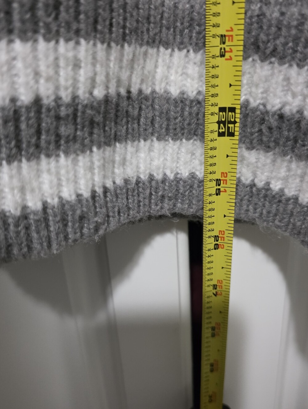 Golden Earth Studio Womens Gray V-Neck Button Boyfriend Cardigan w Stripe Hem - Picture 9 of 11